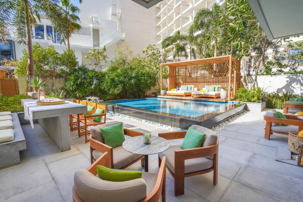 Private Pool Apt. Five Palm Jumeirah Up To 6Guest Dubai Exterior photo